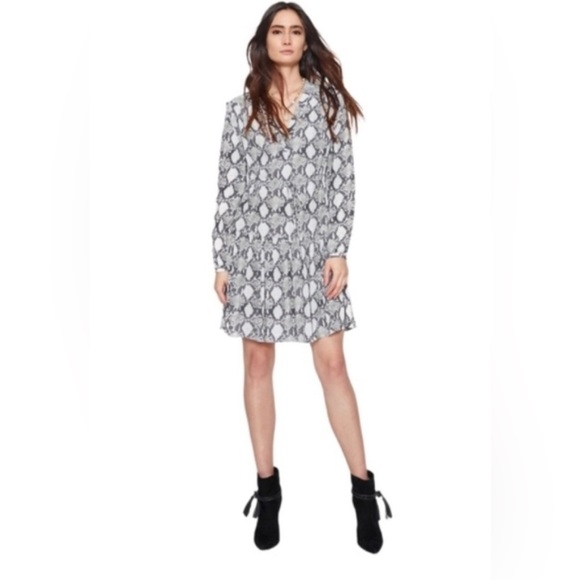 Rebecca Minkoff Snakeskin Print Long Sleeve Dress. Color: Ecru Multi (Grey). - Picture 3 of 6